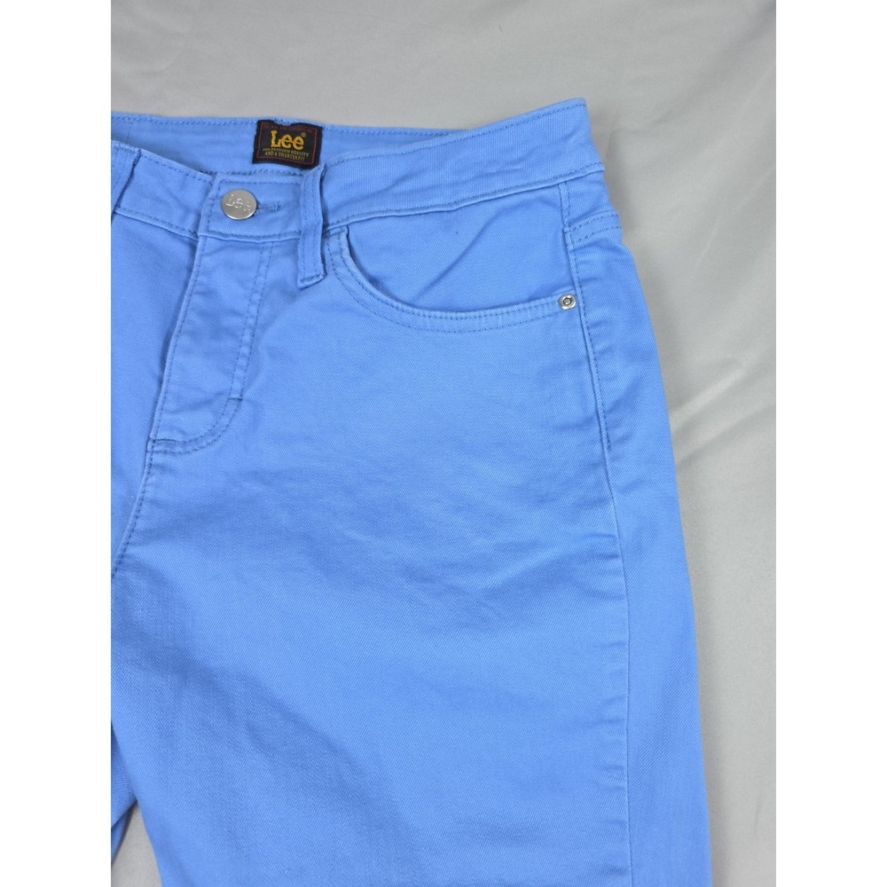 Lee Women's Mid Rise Sky Blue Bermuda Shorts Size 6 Stretch - Picture 7 of 12